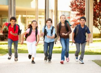 Confermato il divieto di uscita autonoma dalla scuola per i minori di 14 anni