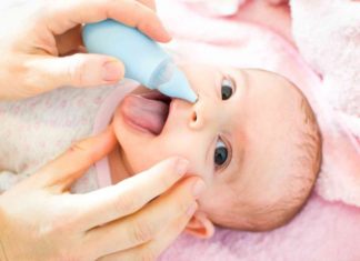 Soluzione fisiologica: come fare i lavaggi nasali ad un neonato