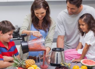Evita i succhi di frutta pronti, prepara dei centrifugati salutari per il tuo bambino