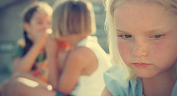 Mutismo selettivo nei bambini: come riconoscerlo e quando intervenire