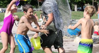 Pomeriggi troppo caldi? Fai divertire i tuoi bambini “rinfrescandoli” con i giochi d’acqua